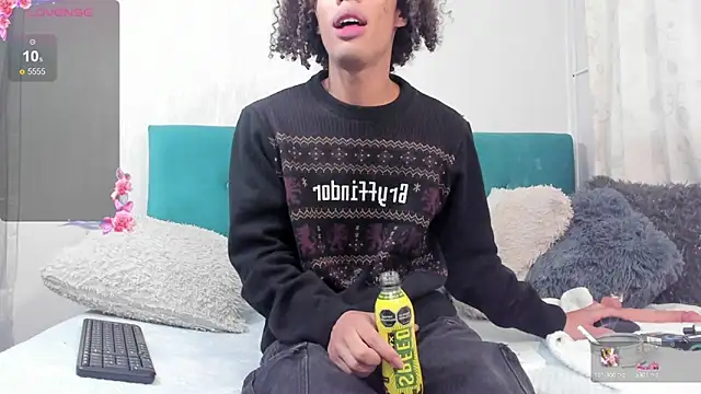 Snapshot of kleo_helenos chatting on February 25, 2025, 2:58 am kleo helenos online show from February 25, 2025, 2:58 am