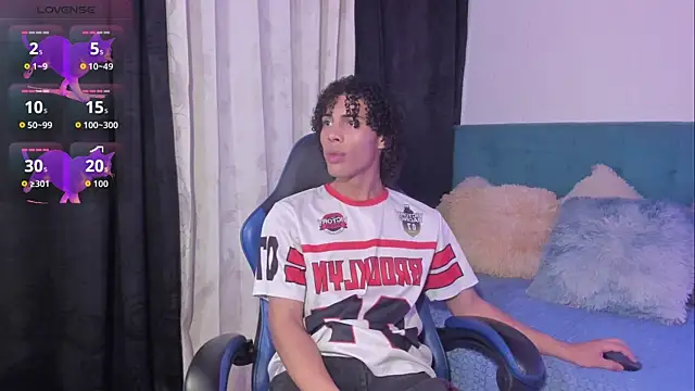 Snapshot of kleo_helenos chatting on December 16, 2025, 11:54 pm kleo helenos online show from December 16, 2025, 11:54 pm