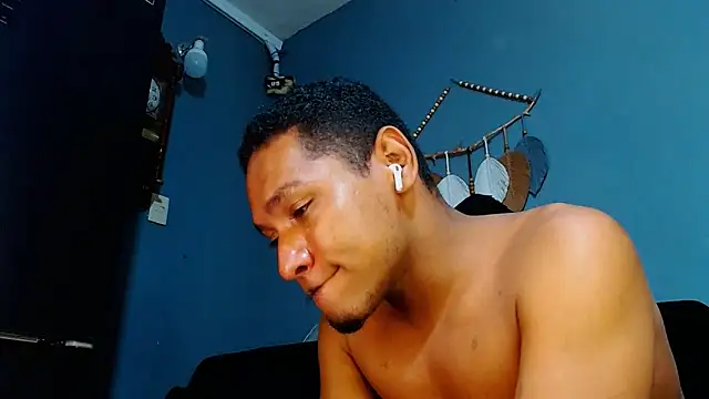 Grandeygruesa1 online show from February 10, 2025, 11:57 am