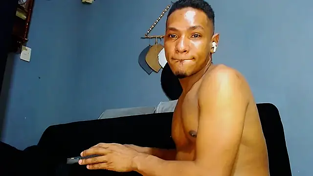 Grandeygruesa1 online show from February 12, 2025, 12:44 pm