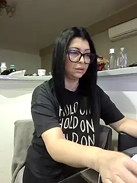 Milf Abigail online show from October 20, 2025, 1:28 am