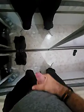 Snapshot of polla_calientes47 chatting on January 7, 2025, 3:02 pm polla calientes47 online show from January 7, 2025, 3:02 pm