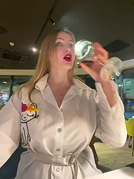 LadyTatiana Madam online show from February 15, 2025, 8:22 pm