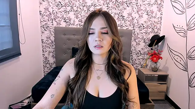 Snapshot of KataHot_ chatting on January 13, 2025, 7:42 pm KataHot online show from January 13, 2025, 7:42 pm