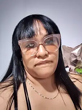 Snapshot of Mia_Adell_11 chatting on February 18, 2025, 5:09 am Mia Adell 11 online show from February 18, 2025, 5:09 am