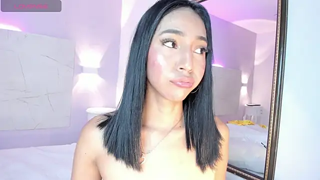 AbrilBrent online show from March 3, 2025, 7:49 pm