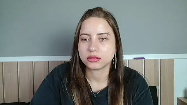 Snapshot of 520_Loirex_741 chatting on December 17, 2025, 6:36 pm 520 Loirex 741 online show from December 17, 2025, 6:36 pm