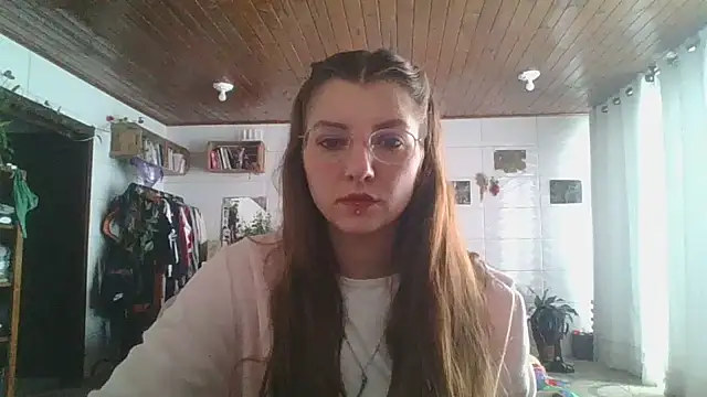 SweetyBabyDemon online show from October 20, 2025, 1:44 pm