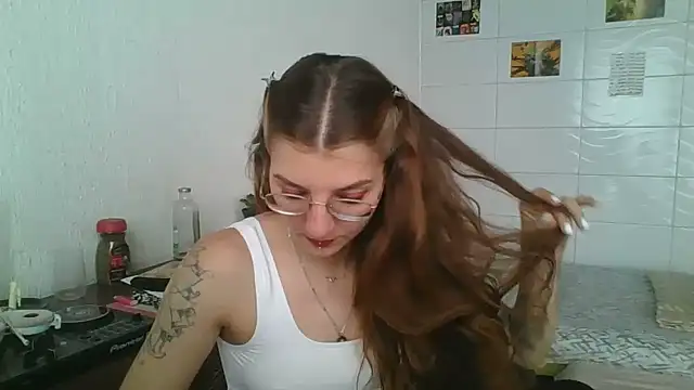 SweetyBabyDemon online show from November 3, 2025, 12:28 pm