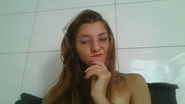 Snapshot of SweetyBabyDemon chatting on March 15, 2026, 1:39 pm SweetyBabyDemon online show from March 15, 2026, 1:39 pm