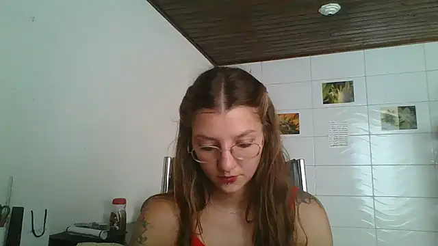 Snapshot of SweetyBabyDemon chatting on April 2, 2026, 1:53 pm SweetyBabyDemon online show from April 2, 2026, 1:53 pm