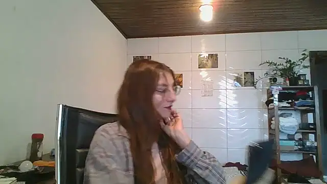 Snapshot of SweetyBabyDemon chatting on May 2, 2026, 2:44 pm SweetyBabyDemon online show from May 2, 2026, 2:44 pm