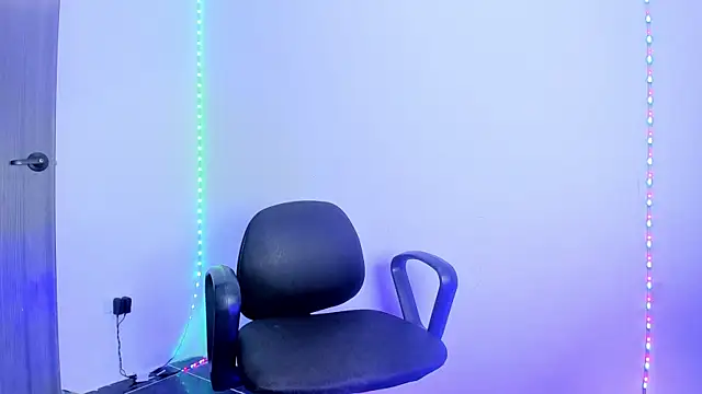 Snapshot of Master_Rimay chatting on February 17, 2026, 12:07 am Master Rimay online show from February 17, 2026, 12:07 am