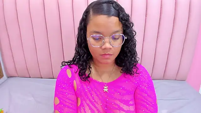 ISABELLA 020 online show from March 8, 2025, 2:51 pm