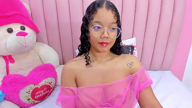 ISABELLA 020 online show from March 11, 2026, 12:22 pm