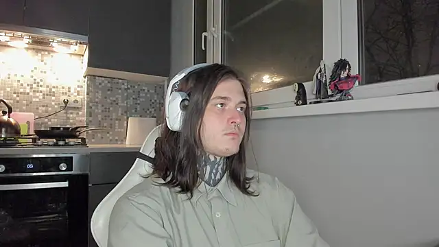 Snapshot of _torfin_ chatting on March 15, 2025, 10:55 pm torfin online show from March 15, 2025, 10:55 pm