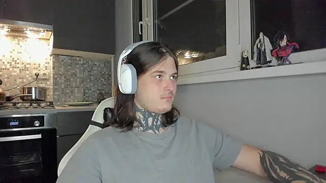 Snapshot of _torfin_ chatting on March 21, 2025, 7:57 pm torfin online show from March 21, 2025, 7:57 pm