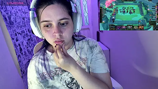 Snapshot of Vallolet_Spencer chatting on February 10, 2026, 2:26 am Vallolet Spencer online show from February 10, 2026, 2:26 am