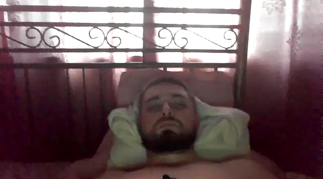 Snapshot of Dat1994 chatting on December 15, 2024, 5:10 pm Dat1994 online show from December 15, 2024, 5:10 pm