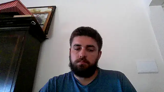 Snapshot of Dat1994 chatting on February 3, 2025, 1:30 pm Dat1994 online show from February 3, 2025, 1:30 pm