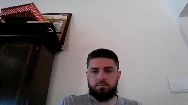 Snapshot of Dat1994 chatting on February 18, 2025, 1:55 pm Dat1994 online show from February 18, 2025, 1:55 pm