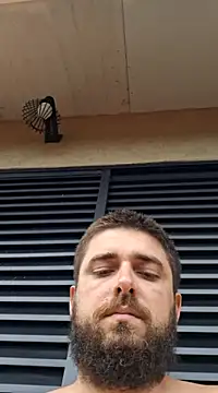 Snapshot of Dat1994 chatting on March 11, 2025, 7:36 pm Dat1994 online show from March 11, 2025, 7:36 pm