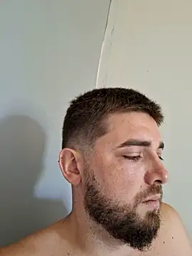 Snapshot of Dat1994 chatting on March 14, 2025, 11:45 am Dat1994 online show from March 14, 2025, 11:45 am