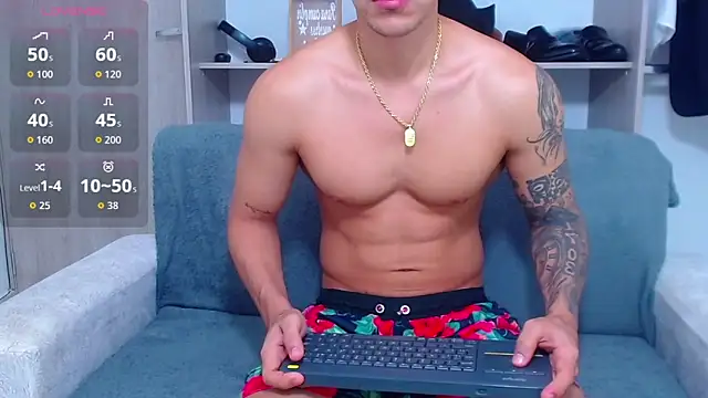 Snapshot of Tristan-bm chatting on October 15, 2025, 11:32 am Tristan-bm online show from October 15, 2025, 11:32 am