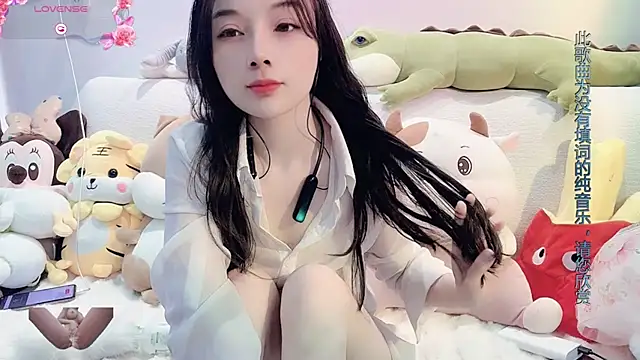 Snapshot of AKiKi711 chatting on February 13, 2025, 8:38 am AKiKi711 online show from February 13, 2025, 8:38 am