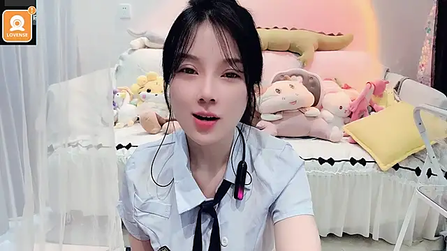 Snapshot of AKiKi711 chatting on September 12, 2025, 4:34 am AKiKi711 online show from September 12, 2025, 4:34 am