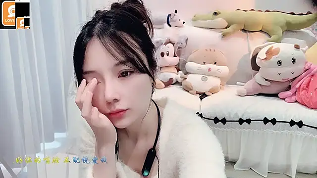 AKiKi711 online show from October 16, 2025, 4:46 am