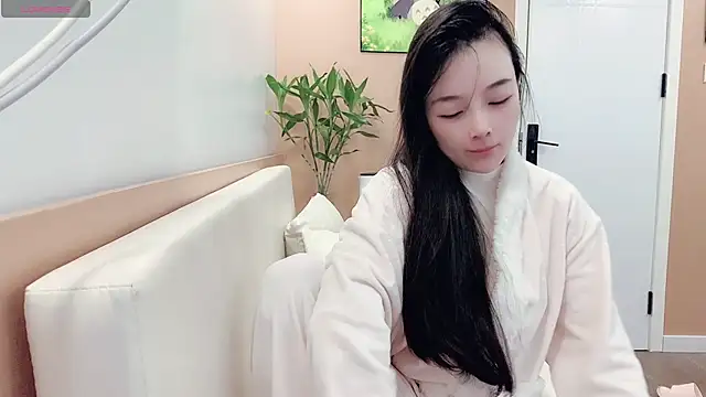 Snapshot of AKiKi711 chatting on February 13, 2026, 4:41 am AKiKi711 online show from February 13, 2026, 4:41 am