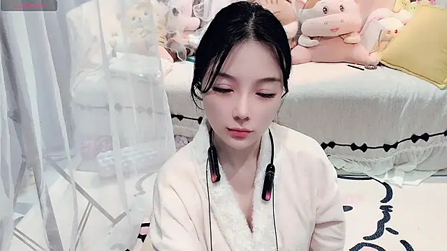 Snapshot of AKiKi711 chatting on April 1, 2026, 3:09 pm AKiKi711 online show from April 1, 2026, 3:09 pm