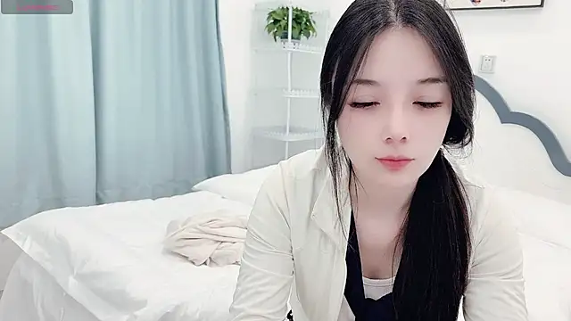 Snapshot of AKiKi711 chatting on April 8, 2026, 2:39 pm AKiKi711 online show from April 8, 2026, 2:39 pm