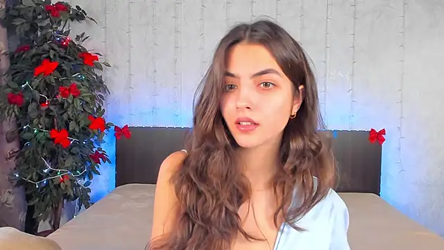 Milana Crystal  online show from December 30, 2024, 11:15 am