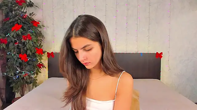 Milana Crystal  online show from January 3, 2025, 8:10 am