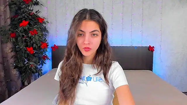 Milana Crystal  online show from January 24, 2025, 8:13 am