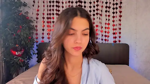 Milana Crystal  online show from February 16, 2025, 11:38 am