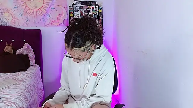 squirt charlott online show from November 25, 2025, 5:02 pm