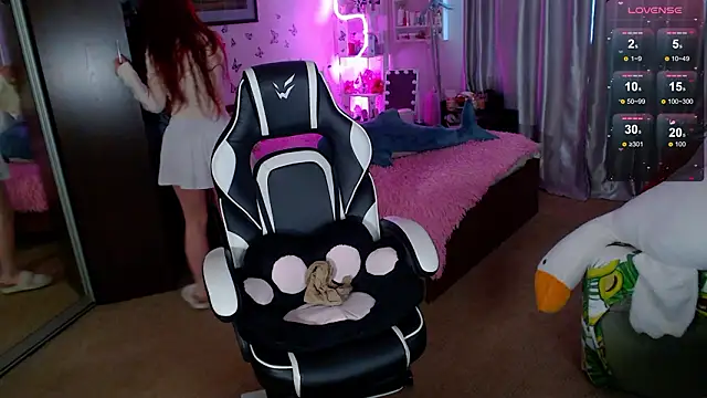 Snapshot of Sidney_blush chatting on February 3, 2026, 3:59 am Sidney blush online show from February 3, 2026, 3:59 am