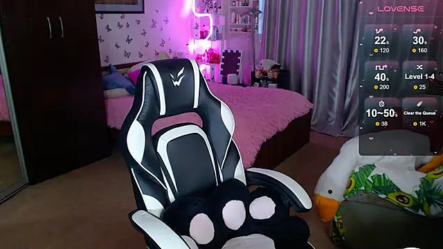 Snapshot of Sidney_blush chatting on February 11, 2026, 4:28 am Sidney blush online show from February 11, 2026, 4:28 am