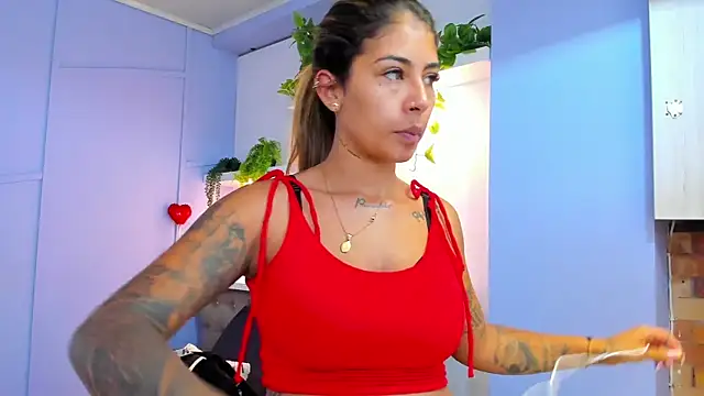 Snapshot of Georgina-coule chatting on March 6, 2025, 12:09 pm Georgina-coule online show from March 6, 2025, 12:09 pm