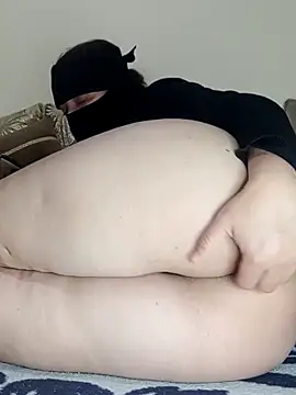 Snapshot of eylimeme chatting on February 20, 2025, 8:58 pm eylimeme online show from February 20, 2025, 8:58 pm