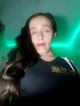 anndreapds online show from December 3, 2024, 12:02 am