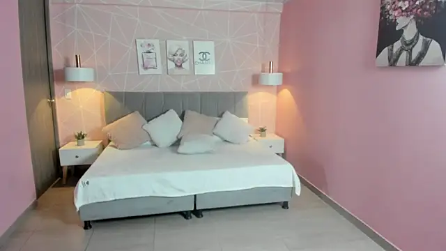 Snapshot of zara__sweet chatting on October 9, 2025, 1:09 pm zara sweet online show from October 9, 2025, 1:09 pm