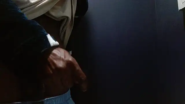 Snapshot of phbbcsham chatting on December 5, 2025, 5:20 pm phbbcsham online show from December 5, 2025, 5:20 pm