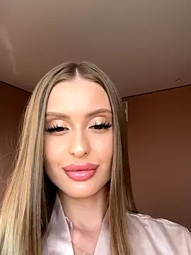 Sweet  Milly online show from September 16, 2025, 1:34 pm