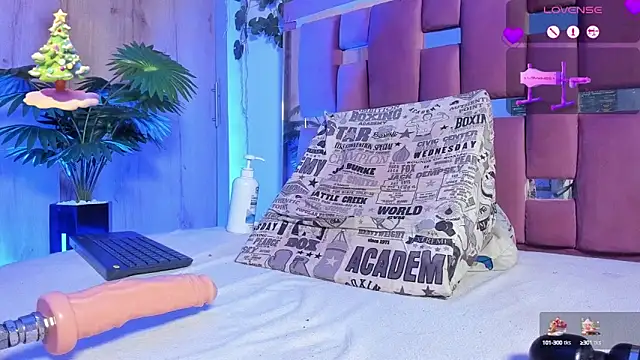 Snapshot of Ana_Winnss chatting on December 30, 2024, 11:38 pm Ana Winnss online show from December 30, 2024, 11:38 pm