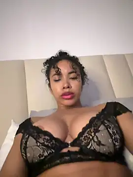 Brunettexio online show from February 6, 2025, 2:22 am