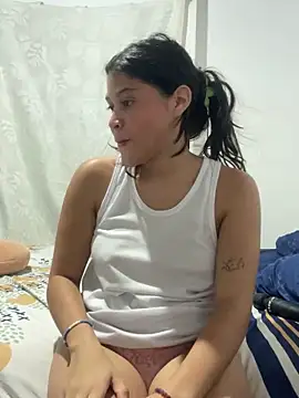 Tamiapple online show from December 17, 2025, 3:12 am